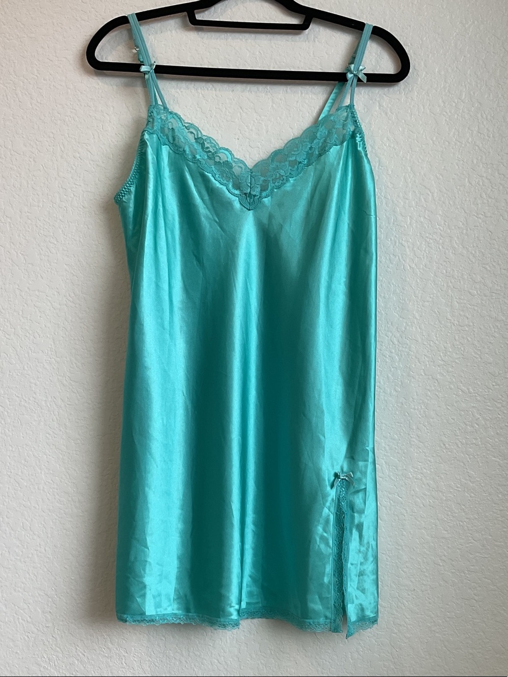 Thalia Sodi Intimates Turquoise Satin Lace-Trim Chemise